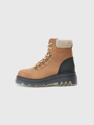 Botki sznurowane Pajar