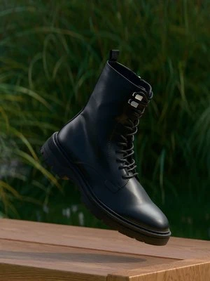 Botki sznurowane Pier One