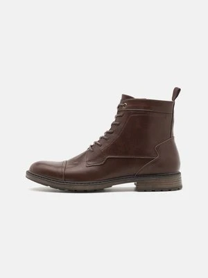 Botki sznurowane Pier One