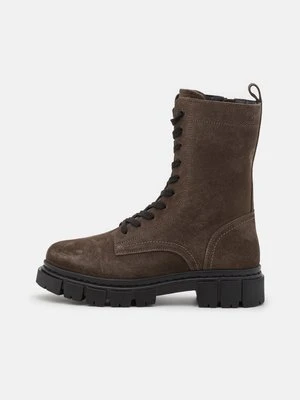 Botki sznurowane s.Oliver