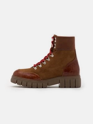 Botki sznurowane Shoe The Bear