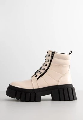 Botki sznurowane Steve Madden