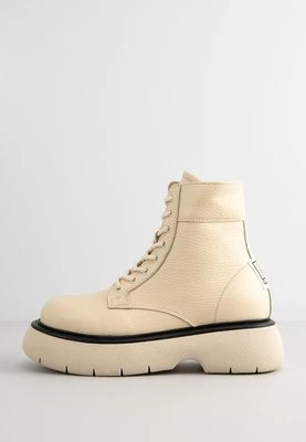 Botki sznurowane Steve Madden