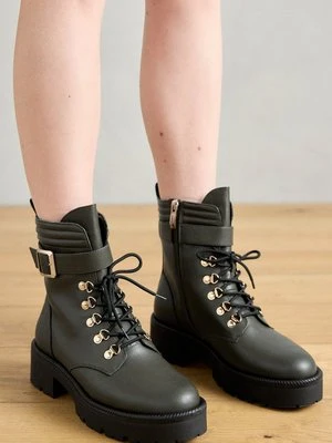 Botki sznurowane tamaris