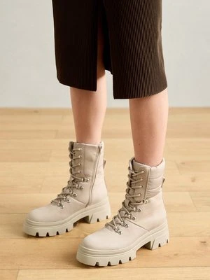 Botki sznurowane tamaris