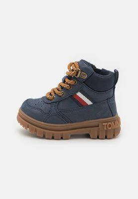 Botki sznurowane Tommy Hilfiger