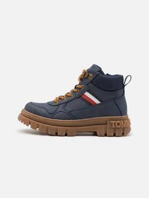 Botki sznurowane Tommy Hilfiger