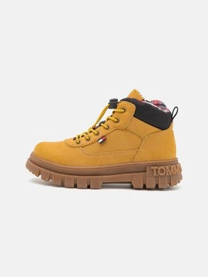 Botki sznurowane Tommy Hilfiger