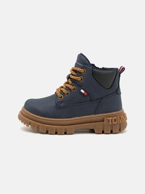 Botki sznurowane Tommy Hilfiger