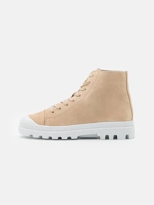 Botki sznurowane Vero Moda