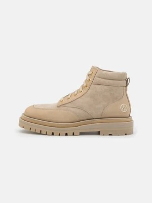 Zdjęcie produktu Botki sznurowane WALK LONDON