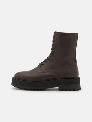 Botki sznurowane YAS