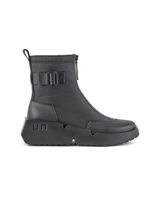 Botki United Nude