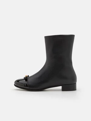 Botki Versace