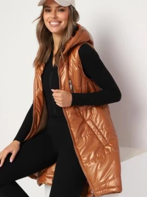 Brązowa Długa Kamizelka z Kapturem Ozdobiona Imitacją Kieszeni Mavaria swest