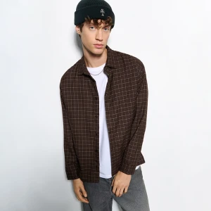 Brązowa koszula w kratę z długim rękawem House