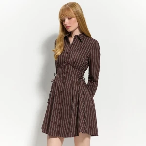 Brązowa koszulowa sukienka mini flare z wiązaniami i wzorem House