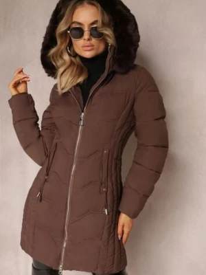 Brązowa Kurtka o Fasonie Płaszcza z Pikowaniem i Futrzanym Kapturem Mavila swest