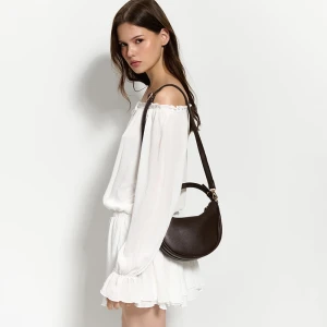 Brązowa owalna torebka na ramię House