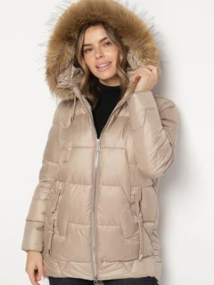 Ciemnobeżowa Pikowana Kurtka z Kapturem z Odpinanym Futerkiem Galiara swest