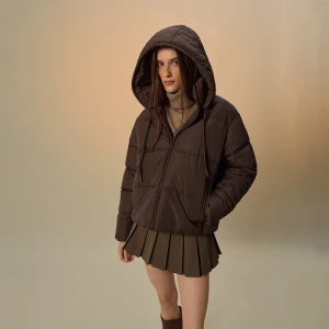 Brązowa pikowana kurtka zimowa z kapturem House