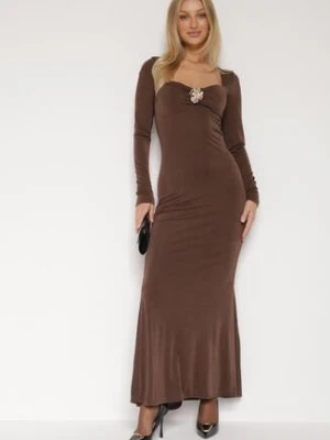 Brązowa Sukienka Koktajlowa z Biżuteryjną Aplikacją i Długim Rękawem Idivianne