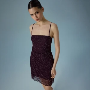 Ciemnofioletowa sukienka mini z koronką i cyrkoniami House