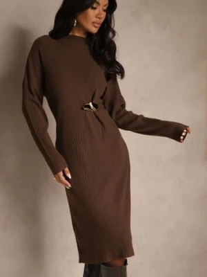 Brązowa Sukienka Sweterkowa z Wiskozą Ozdobiona Metaliczną Broszką Titavea unigirl
