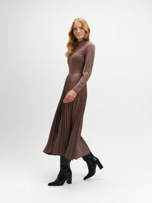 Brązowa sukienka z plisowanym dołem Top Secret