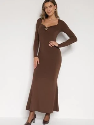 Brązowa Sukienka z Wiskozą Ozdobiona Metalową Klamrą Refira