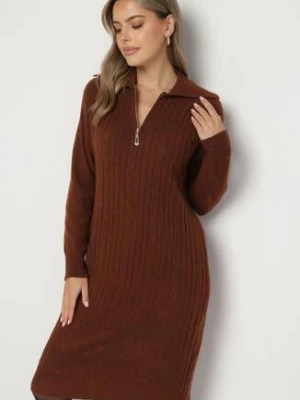 Brązowa Sweterkowa Sukienka Pudełkowa z Bawełną i Wełną Ozdobiona Suwakiem Reimia