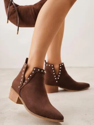 Brązowe Ażurowe Botki Vices na Obcasie Ozdobione Wycięciem i Nitami Lilfedi