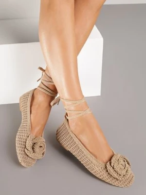 Brązowe Balerinki Vices z Plecionki Zdobione Wiązaniem i Aplikacją Erezelia