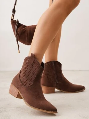 Brązowe Botki Kowbojki Vices na Słupku z Ażurową Cholewką Elfedi