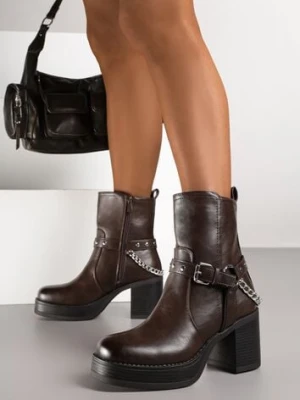 Brązowe Botki na Słupkowym Obcasie Zdobione Paskiem ze Sprzączką i Łańcuszkiem Ilvisse damerose