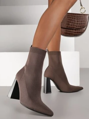 Brązowe Botki Vices na Geometrycznym Słupku ze Skarpetową Cholewką Falunelle