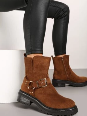 Brązowe Botki w Motocyklowym Stylu z Ekozamszu z Ozdobną Klamrą przy Cholewce Ninnaria