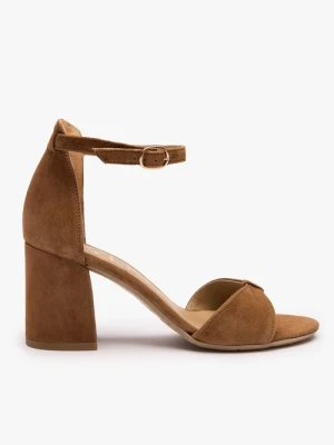 Brązowe eleganckie sandały na słupku Ryłko