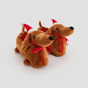 Brązowe kapcie w kształcie jamnika House