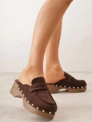 Brązowe Klapki Drewniaki o Fasonie Loafersów z Ozdobnymi Nitami Sargita ideal