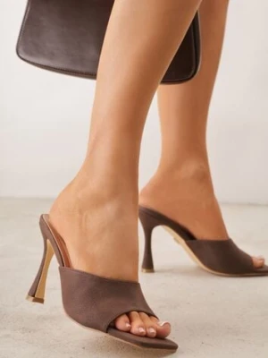 Brązowe Klapki Vices na Obcasie Typu Szpilka z Kwadratowym Noskiem Mevodina