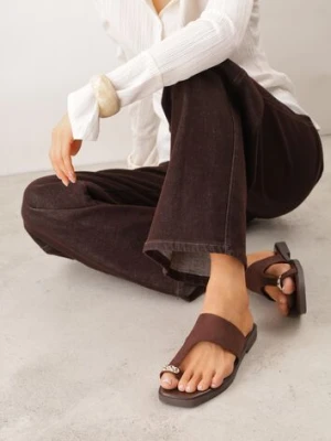 Brązowe Klapki VICES w Typie Japonek z Ozdobą na Dużym Palcu Ettelhe