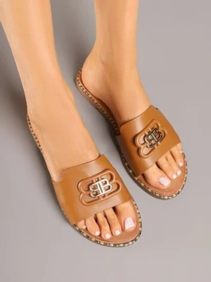 Brązowe Klapki w Eleganckim Stylu Zdobione Aplikacją Miralinea bestelle