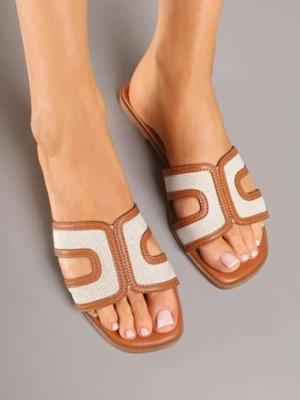 Brązowe Klapki Zdobione Tweedem i Wycięciami Forria c'm paris