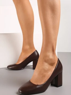 Brązowe Klasyczne Czółenka na Słupku Mogha