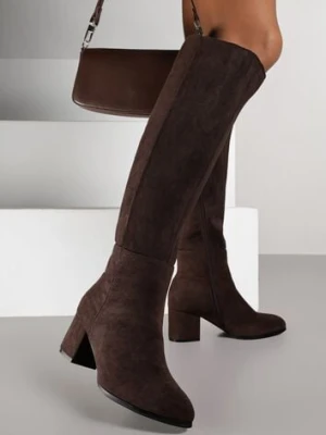 Brązowe Kozaki Vices z Imitacji Zamszu na Niskim Obcasie Typu Słupek Ilovea