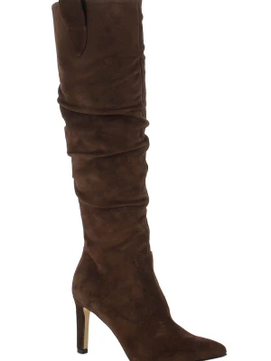 Brązowe kozaki zamszowe z marszczoną cholewką CARINII B9221-T89-000-000-E08