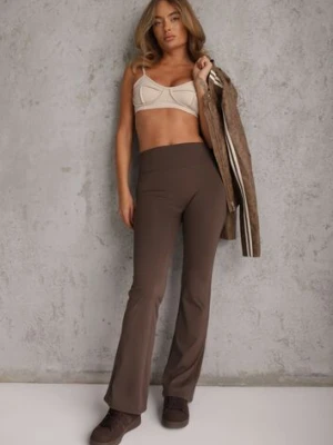 Brązowe Legginsy Flare High Waist Ozdobione z Tyłu Modelującym Marszczeniem Deinoreia yu & me