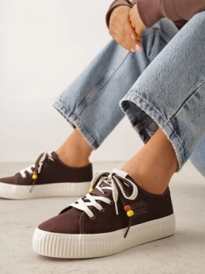 Brązowe Niskie Trampki z Podwójnymi Sznurówkami na Tłoczonej Platformie Astedella msmg