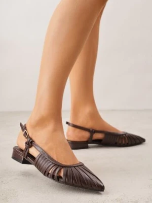 Brązowe Płaskie Sandały z Ozdobnymi Paseczkami Kahlidone c'm paris